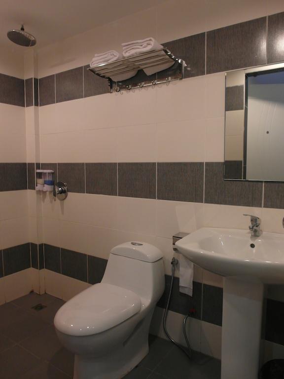 Mcity Inn Miri Rom bilde